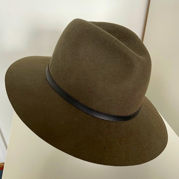 Felt Hat with Black Band size 22 1/4 inches - Picture 1 of 3